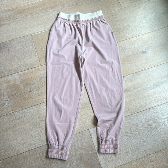 LIKE NEW Jo & Jax lightweight rose dance jogger pants with ankle elastic XXS - Picture 1 of 4
